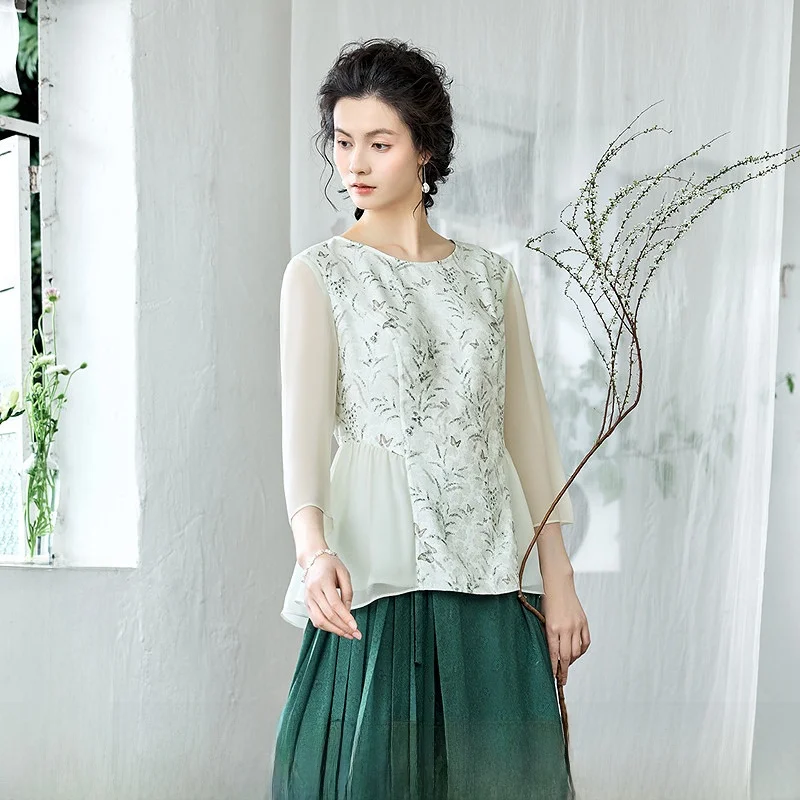 

Женская блузка с цветочным принтом для похудения, новинка весна-лето, с нежным принтом и асимметричным подолом, из дышащего полиэстера.