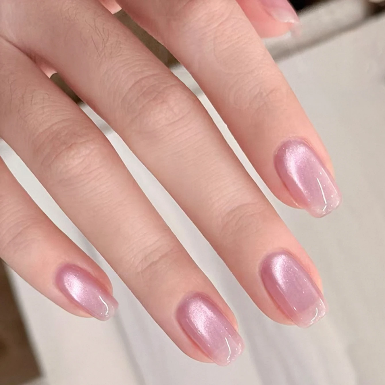 ยาทาเล็บเจล Cat Eye สีชมพูไวท์เทนนิ่ง รุ่นใหม่ 2025 ประดับด้วยลูกปัดแก้วลายมังกร 1-8 ชิ้น