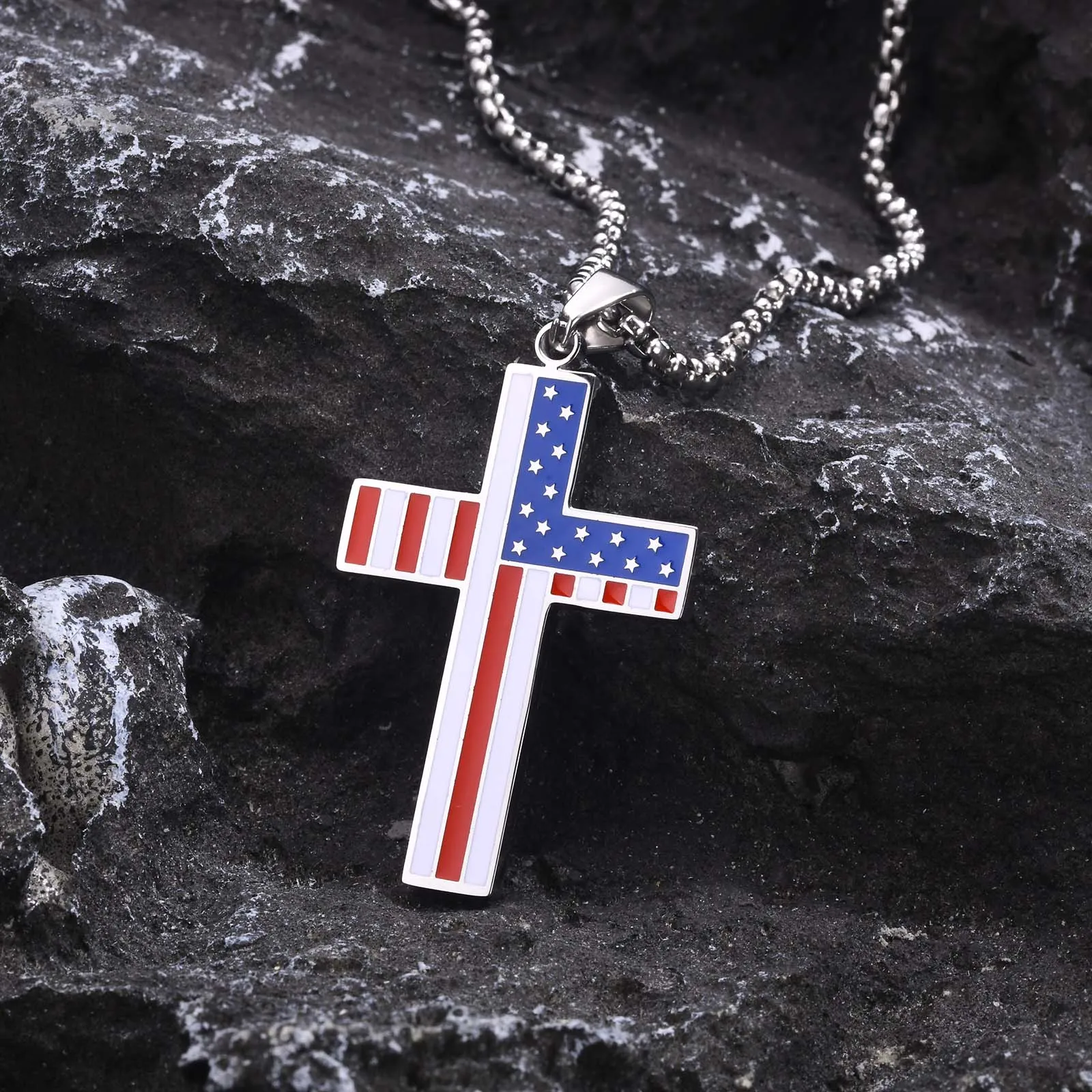 Vnox USA Flag Cross Necklaces for Men, Blue Red Strip Star American Flag Pendant, Independant Day Gift
