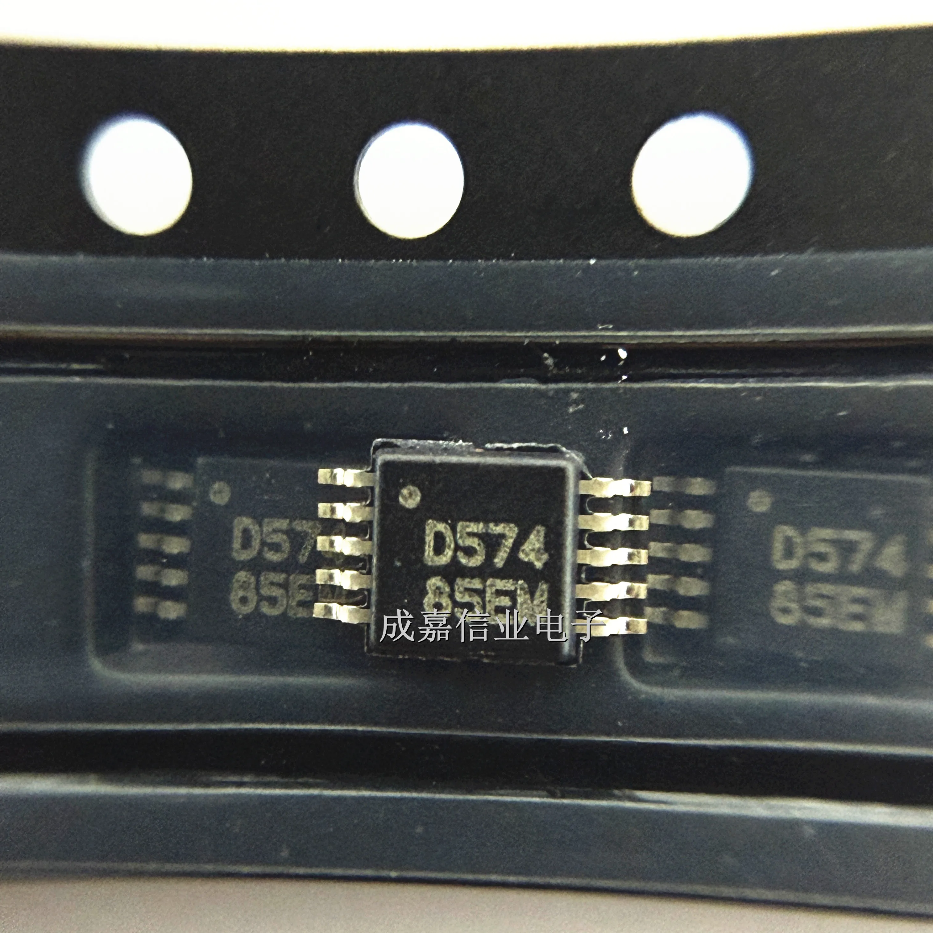 

5pcs/Lot DAC5574IDGSR MSOP-10 MARKING;D574 Digital to Analog Converters - DAC Operating Temperature:- 40 C-+ 105 C