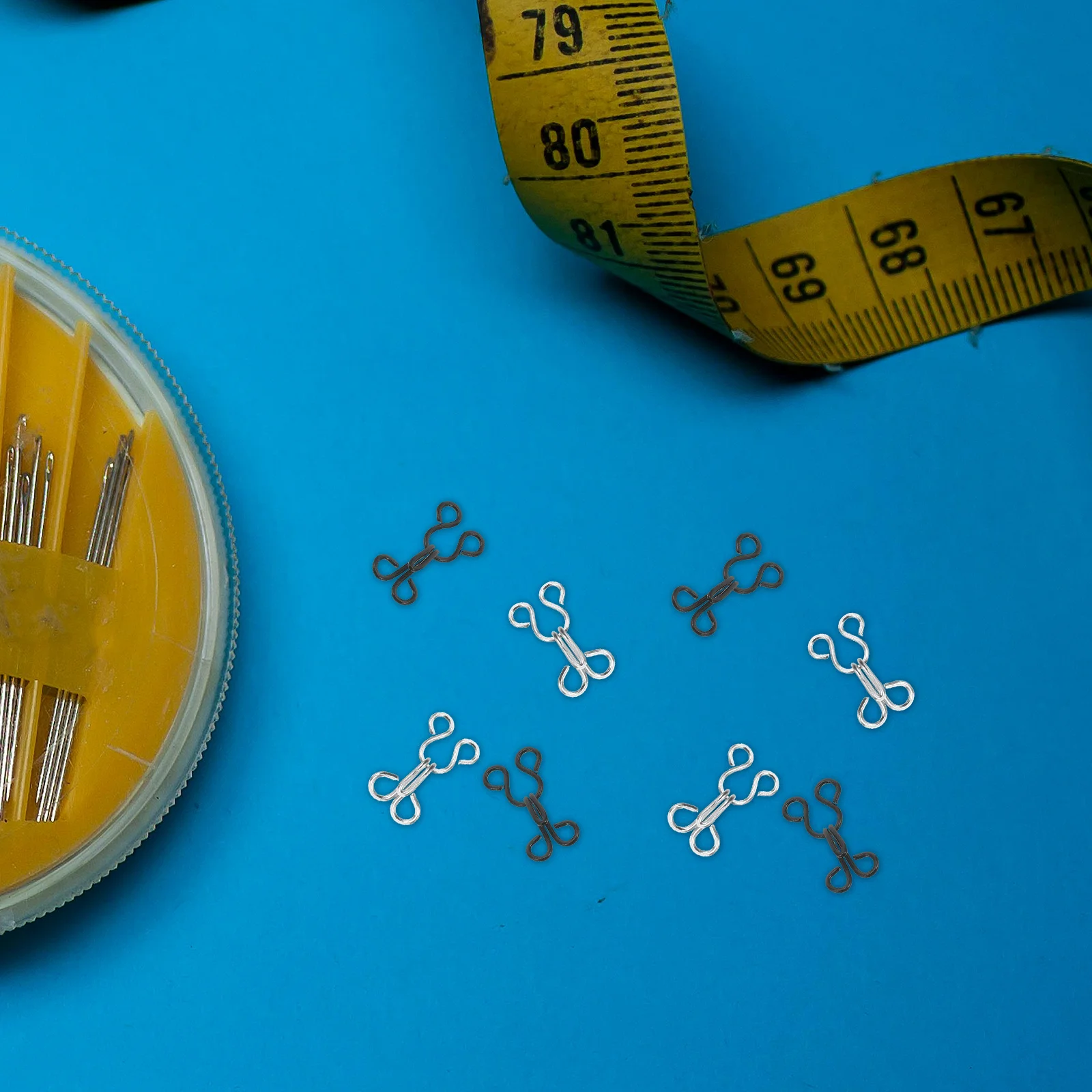 

240Pcs Metal Hooks and Eyes Closure for Sewing DIY Bra Strap Replacement Jacket Skirt Clothing Fasteners Metal Fastening Clips