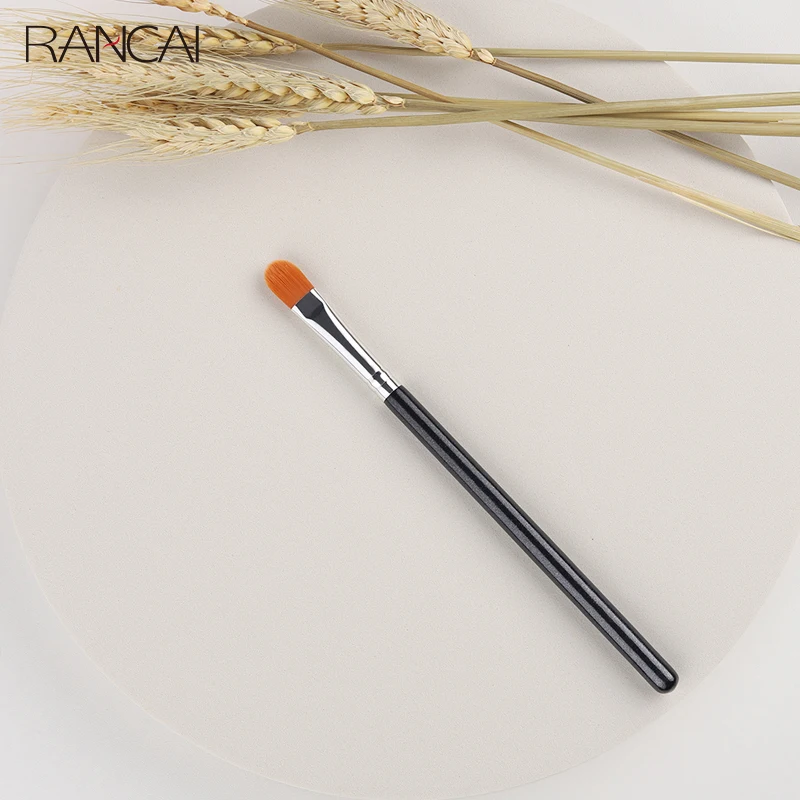 RANCAI Makeup Brushes 1 Pcs Tongue Concealer Lip Eyeshadow Eyeliner Blending Eyes Face Contour Cosmetics Beauty Make Up Brush