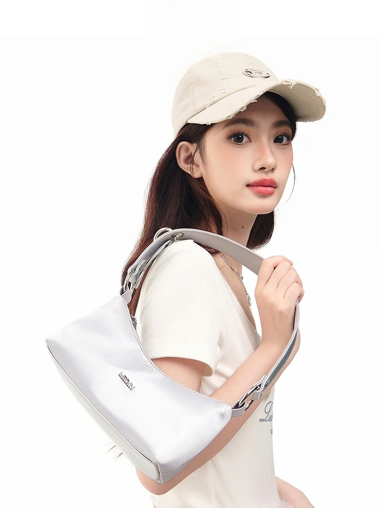 adorned-floral-underarm-bag-new-summer-2024-decorative-accory-by-le-district-cyfe2248-faionable-clothing-accories