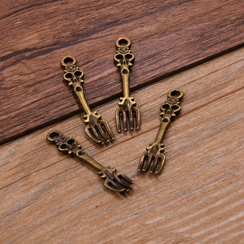 20PCS 2 Styles Two Colors Hollowed Out Spoon Fork Pendants Tableware Kitchen Charms For DIY Necklace Bracelet Jewelry Making