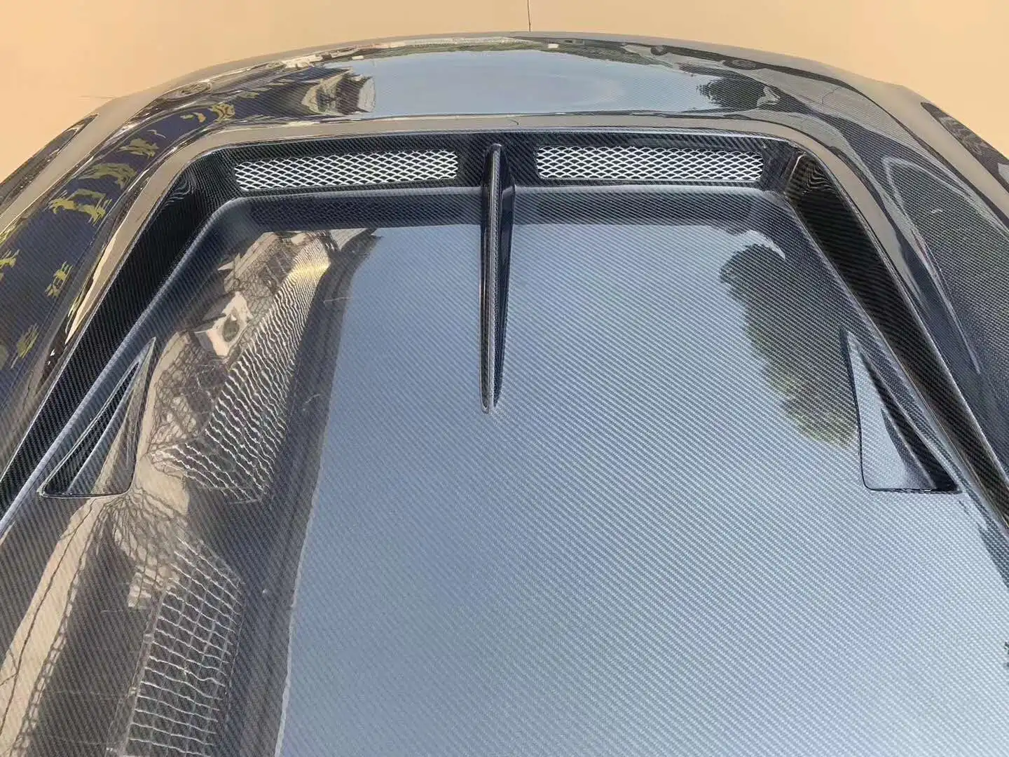 غطاء محرك السيارة من ألياف الكربون مضمون بإعداد مثالي لسيارة Nissan Gtr R35