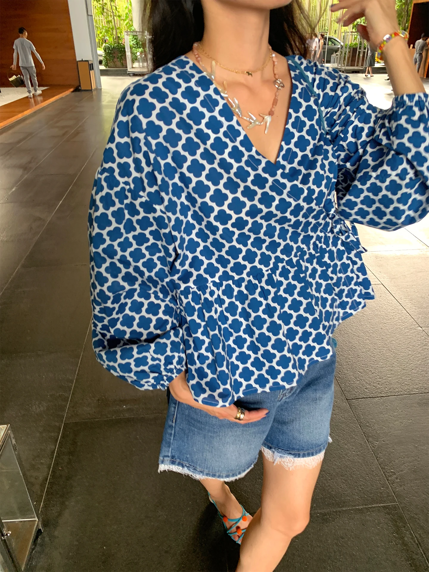 

Loose Blue Long Sve V-Ne Printed irt New Chinese Sle Top Women's Faion Cotton Commute Sle Summer 2025
