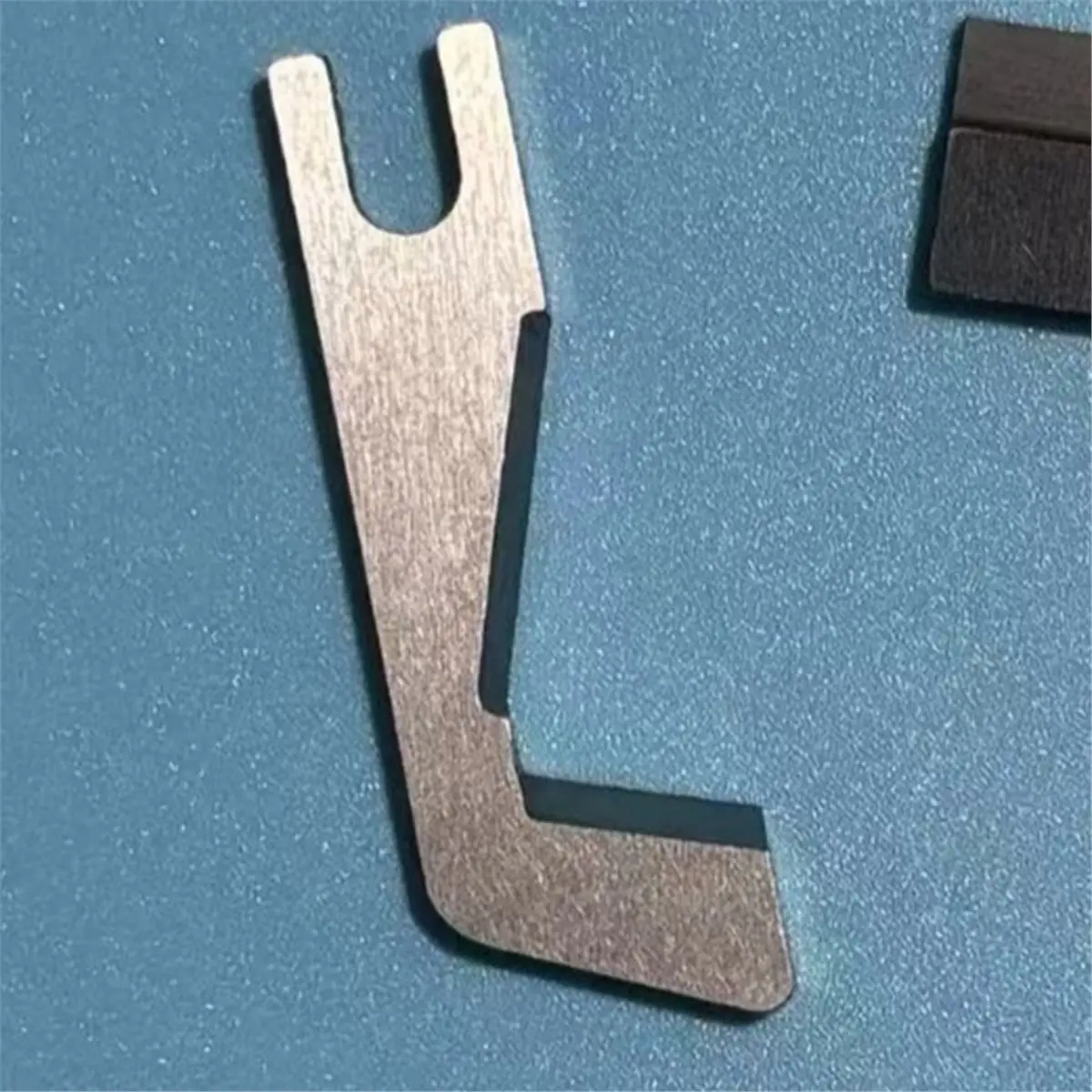 2026 New For L450 Overlock Serger Sewing Machines Upper / Lower Knife Set