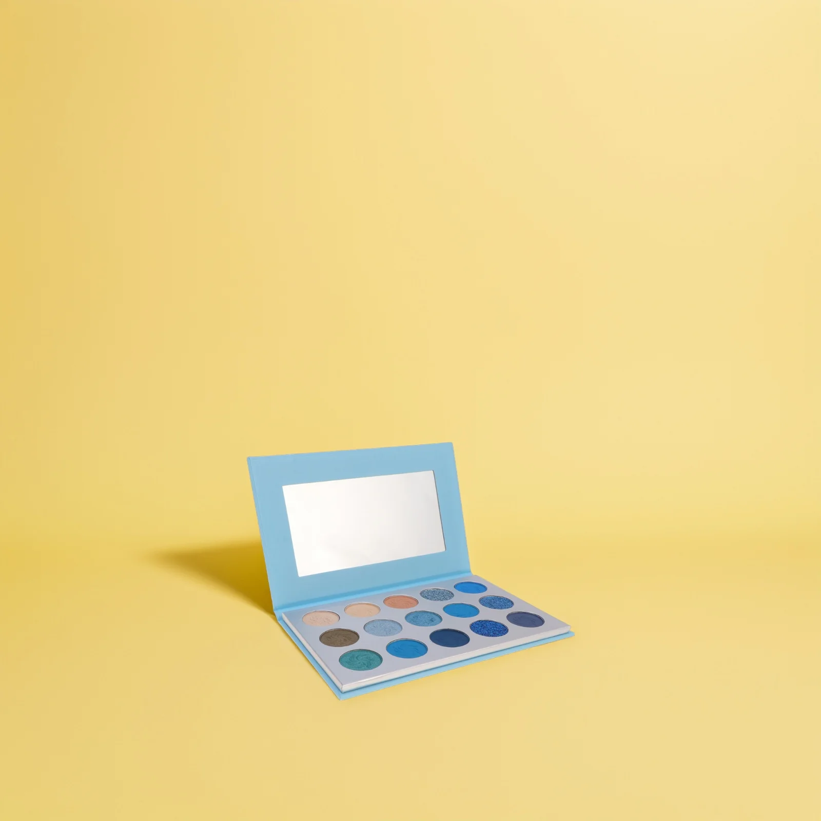 Paleta de Sombras para Olhos com 15 Cores, Profissional, Altamente Pigmentada, Tons para Look de Dia e Noite, Compacto de Sombra Azul