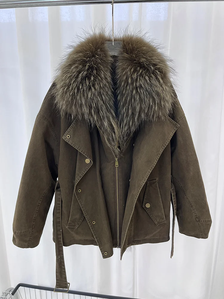 เสื้อแจ็คเก็ตพาร์กาสำหรับผู้หญิงฤดูหนาวสุดหรู บุขนเป็ดแท้ คอปกขนสุนัขจิ้งจอกและแรคคูน  เสื้อโค้ทเดนิมหนาสำหรับผู้หญิง