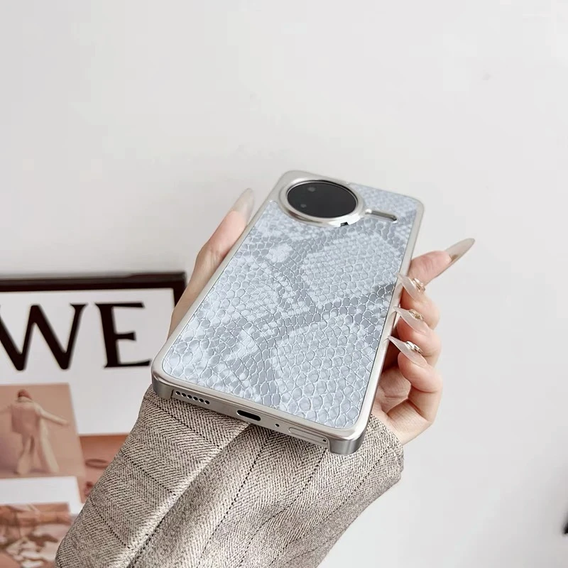 ポコ F7 プロケース Xiaomi POCO F7 ウルトラ F7Pro 5 グラムレザーシリコンハードカバー電気メッキフレームシェル耐衝撃バンパー