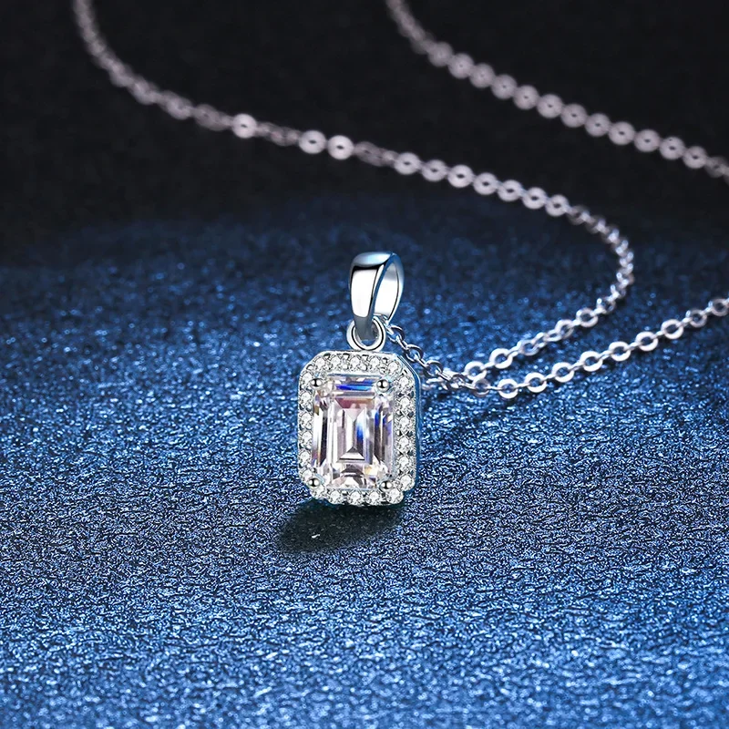 18K platinum diamond pendant for women rectangular radiant group emerald cut D color moissanite plated PT950 platinum necklace