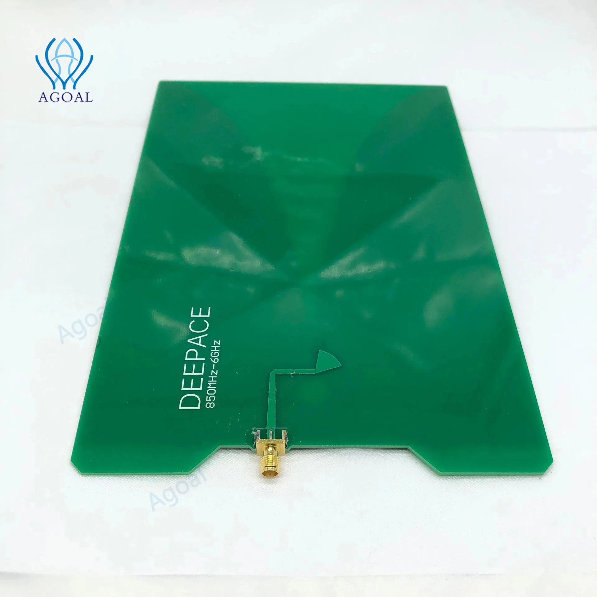 R103C 850MHz-6GHz Broadband Directional Antenna High Gain 7dbi Ads-b UAV Image Transmission Antenna 5.8G