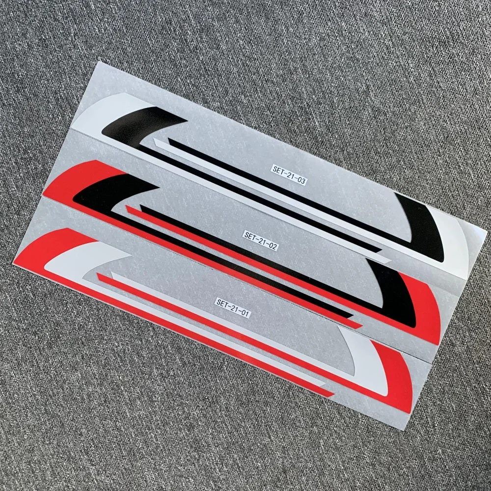 2Pcs Vespa Body Pedal Sticker Reflective Decal Motorcycle Badge for Scooter /Sprint /Primavera/50/150/150S /946 47.50x7.3cm