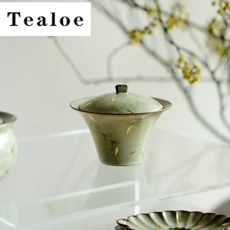

120ml Outline in Gold Tea Bowl Hand-painted Small Daisies Gaiwan Retro Tea Tureen