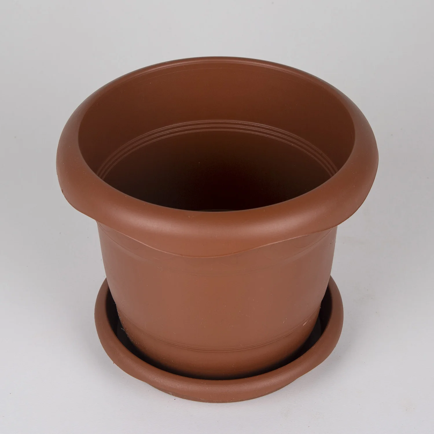 Plastic pot brown 2,8 liter 20x liter 20x Cm No:1