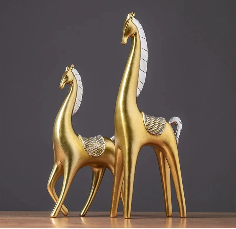 2-piece Set of Luxury Golden Elk Horse Figurines Resin Animal Sculpture Crafts Living Room Horse Furnishings Home Ornaments Gift