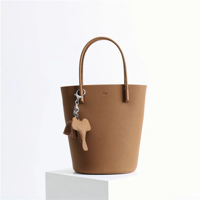 Skórzana torebka damska ze skóry bydlęcej Packs2024Spring New Handbag Fashion All-Matching Special-Interest Design Cross Body Bucket Bag