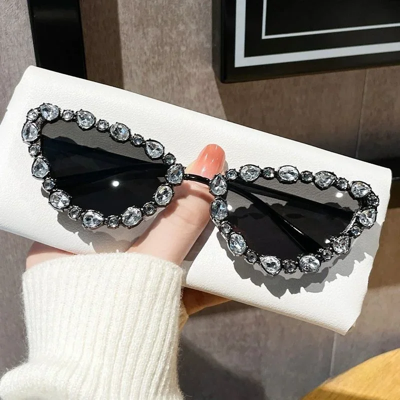 

Fashion High-Quality Full Diamond Sunglasses Trendy DS-W22 New