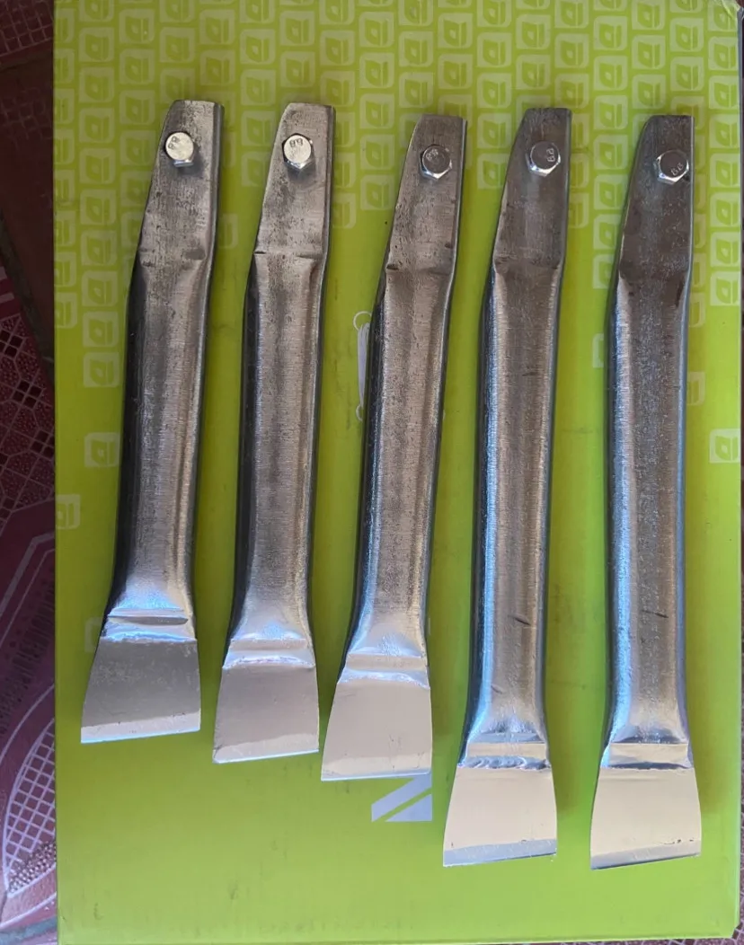 Integrated Knife Holder Professional Heavy Duty Thickened Stainless Steel with Custom Length for Core Repair in Plywood Factory