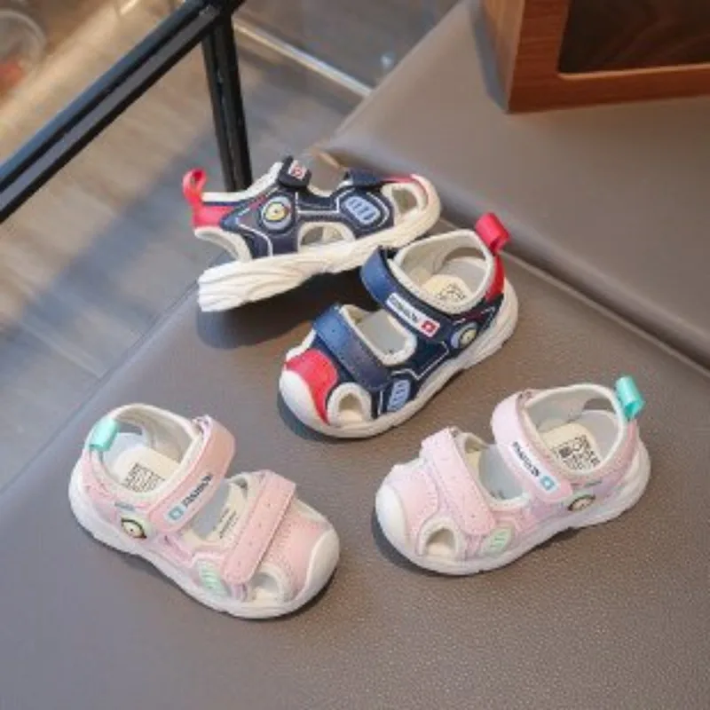 

2026 Summer New Girls' Beach Shoes Fashion Sports Sandals Comfortable Princess Sweet Casual Soft Bottom Sandals