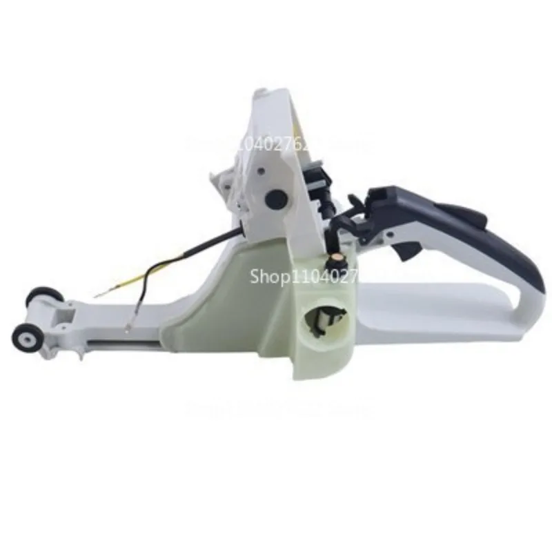 

Ручка задней части топливного бака 1128 350 0833 1128 350 0850 Совместима с Stihl MS460 046