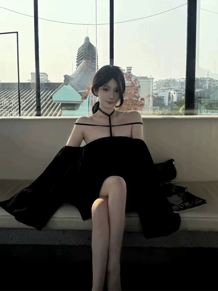 

Сексуальный летний повседневный топ XZY для полных девушек, с одним открытым плечом, свободный крой, стройнящий эффект, черный