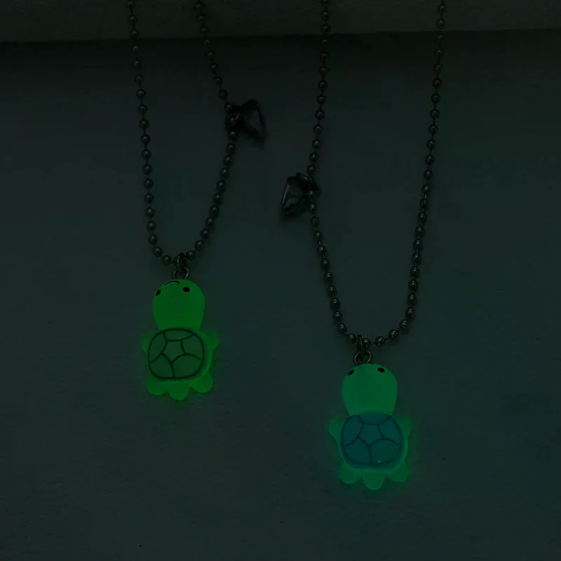 1Pair Cute Luminous Turtle Heart Magnetic Pendant Necklace For Women Men Couple Necklace Jewelry Party Gift