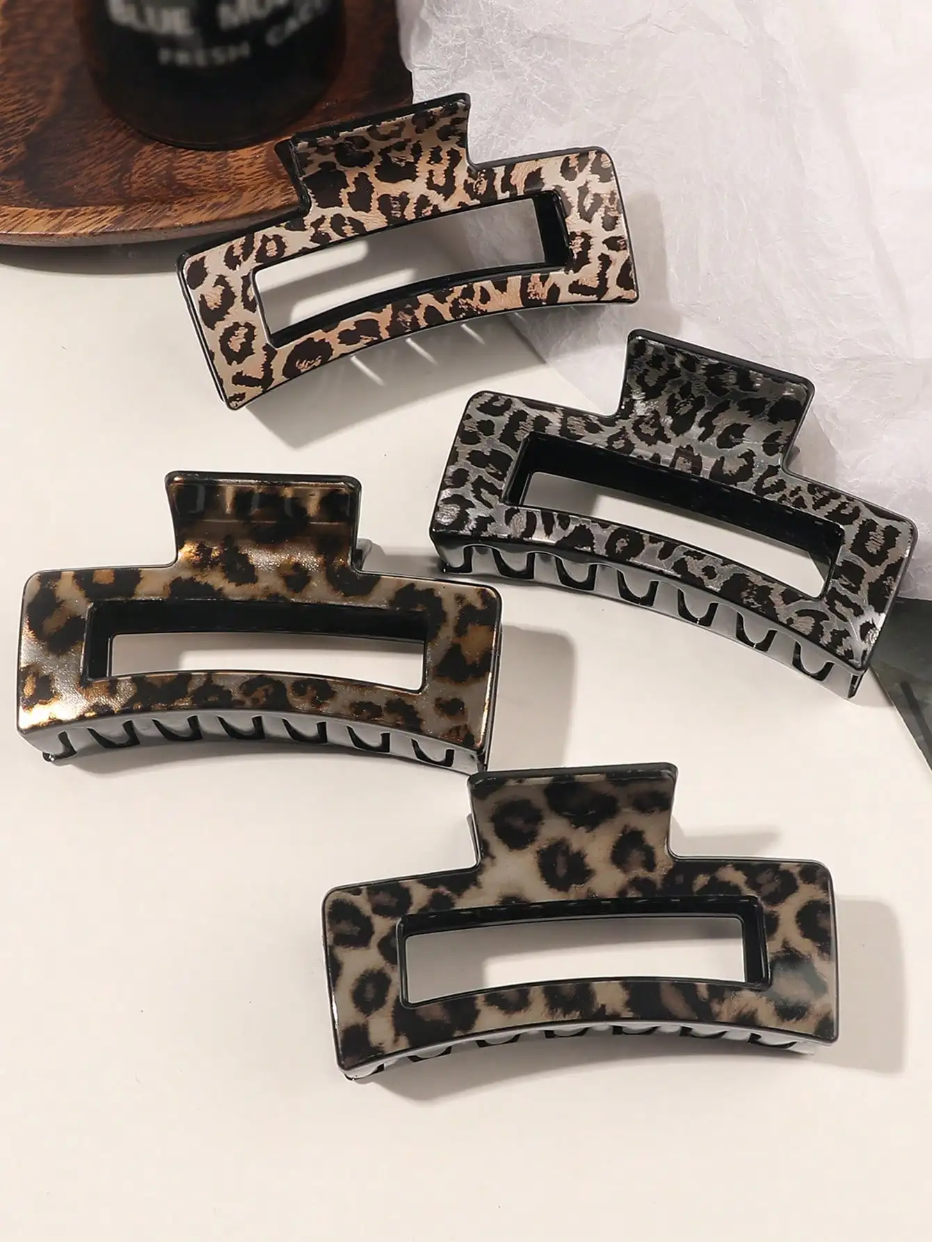4 Stück Leoparden-Haarklammern für Frauen und Mädchen, Haarklammern, modischer Haarschmuck, Hai-Clip für dünnes, dickes Haar – Detail 4