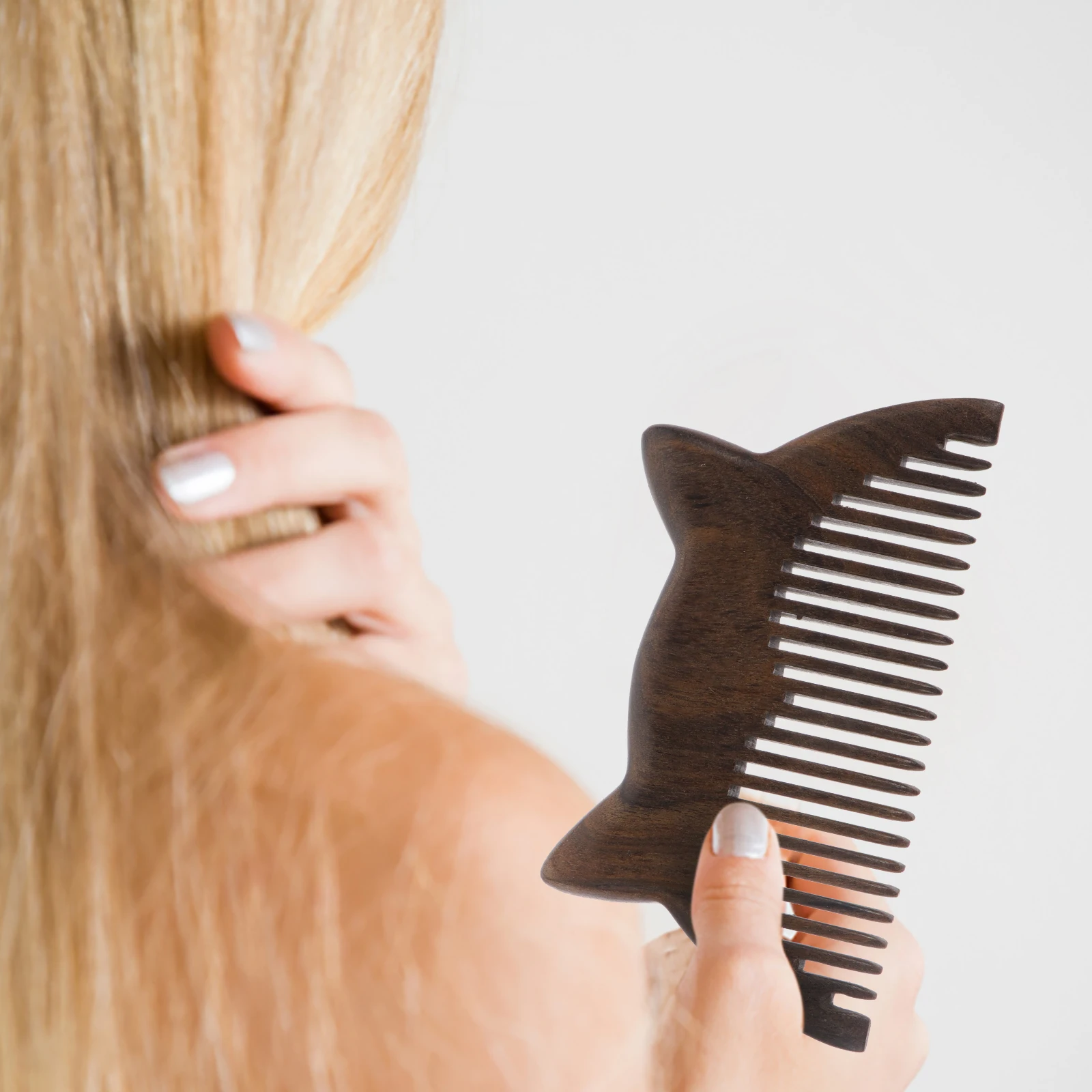 

Sandalwood Comb Women Hairdressing Tool Styling Massage Meridian Long Thick Smooth Dry Wet Healthy Portable Compact Easy Use