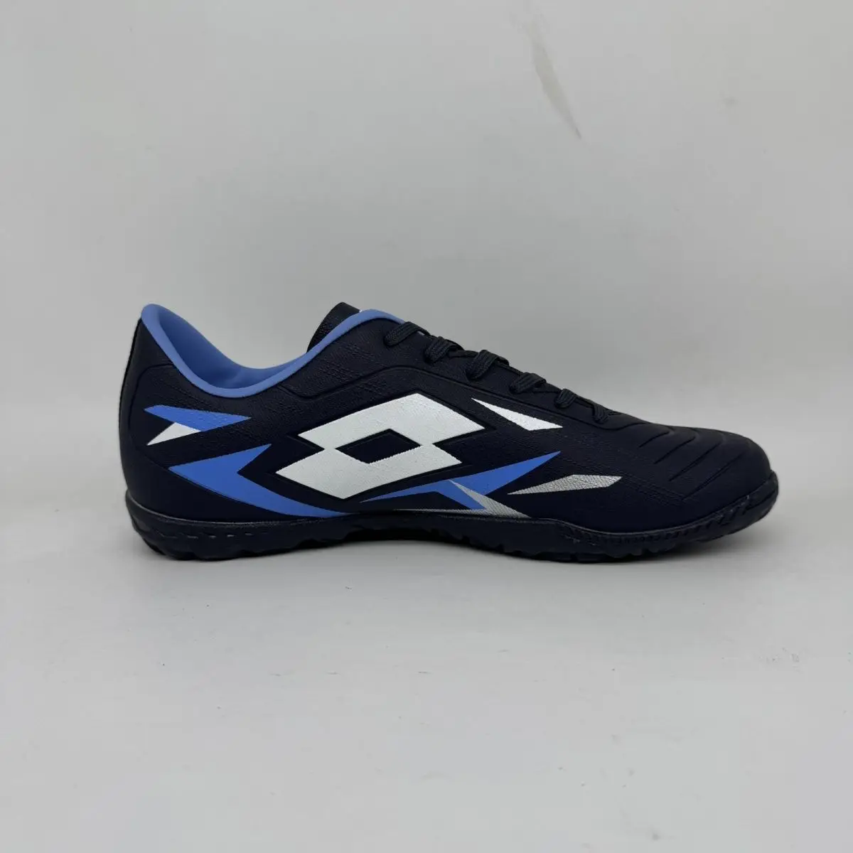 Summer hot sale outdoor unisex professional wear-resistant training soccer shoes long and short spikes sports shoes Suitable for