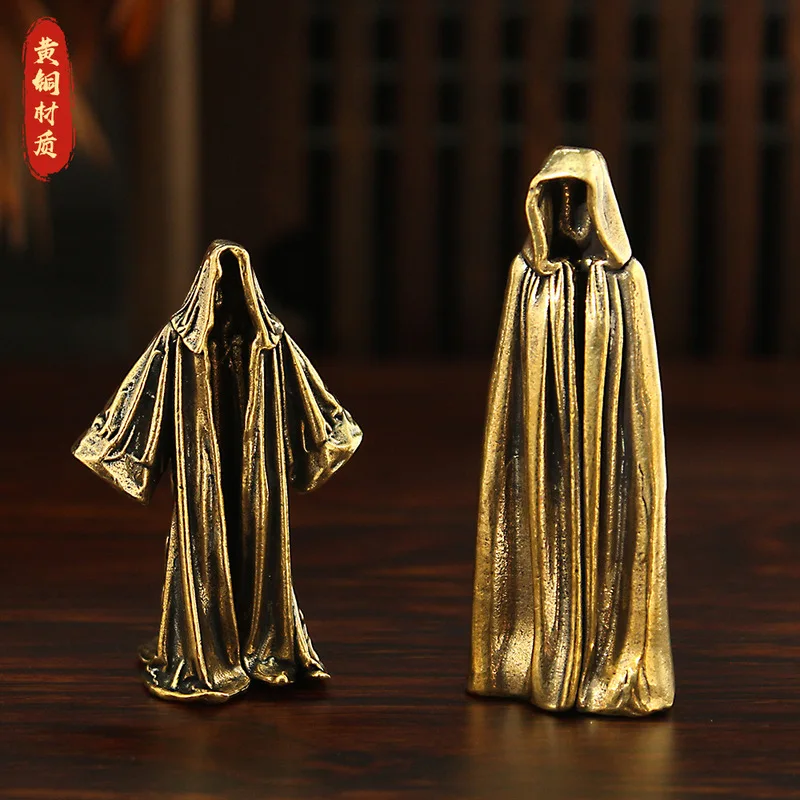 Black Robe Brass Messenger Cape Miniature Landscape Decoration Cloak Desktop Entryway Display