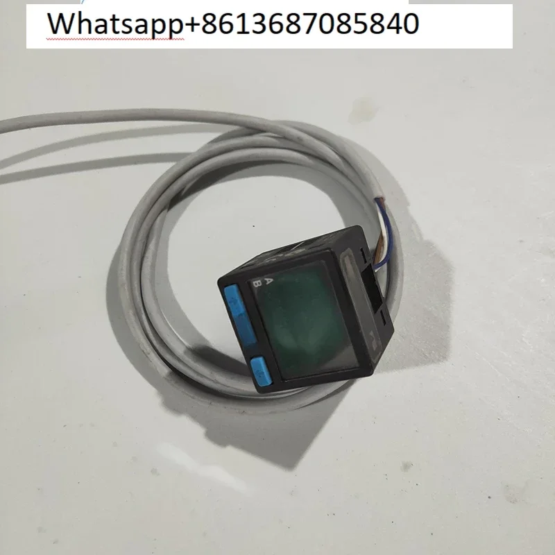 

New original digital pressure sensor SPAB-P10R-G18-2P-K1 SPAB-B2R-R18-2N-K1 SPAB-B2R-G18-2P-K1