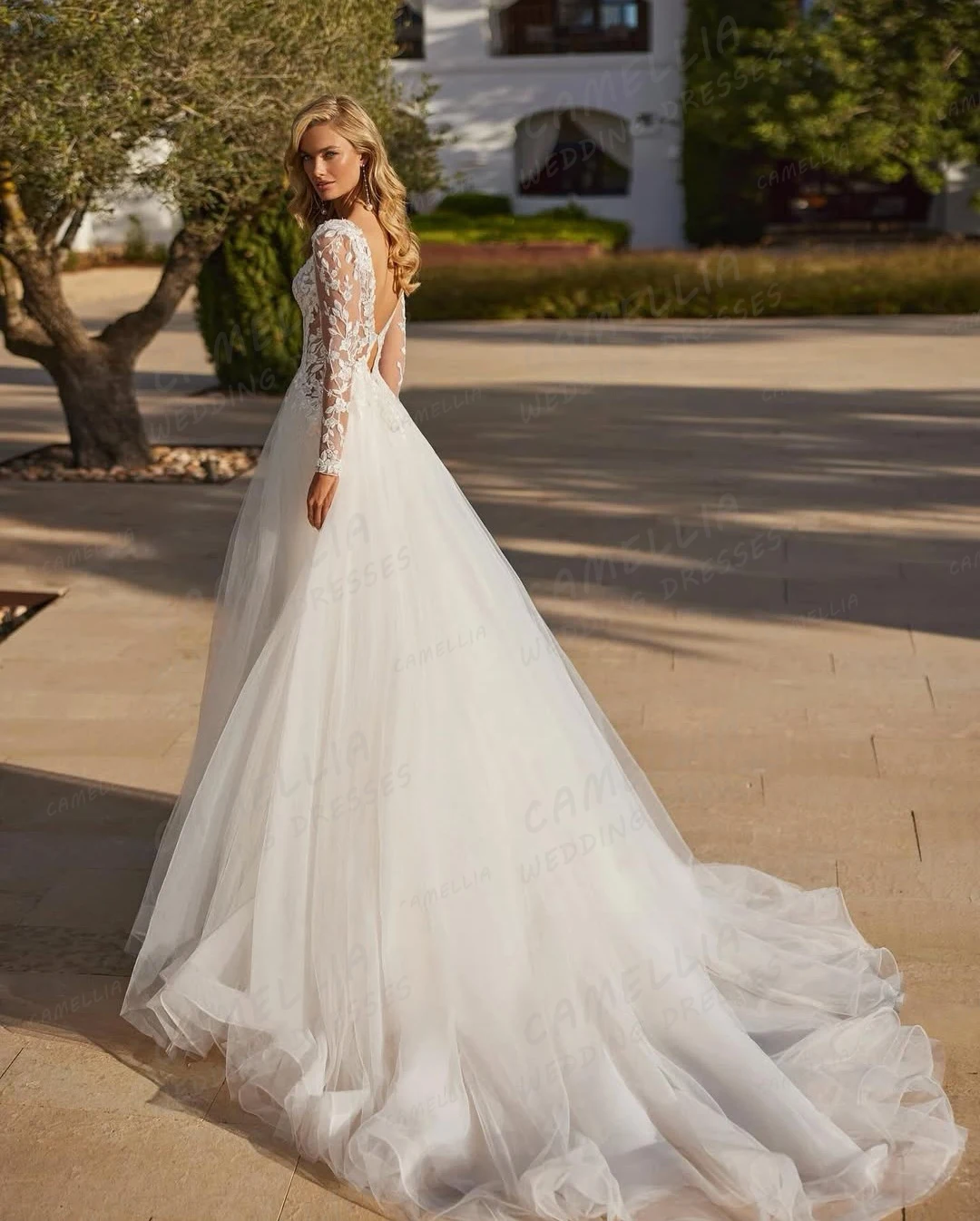 فساتين زفاف أنيقة زينة بدون ظهر A Line المرأة مثير الدانتيل سويب تراين زي العرائس Vestidos De Novia مخصصة 2026 #2