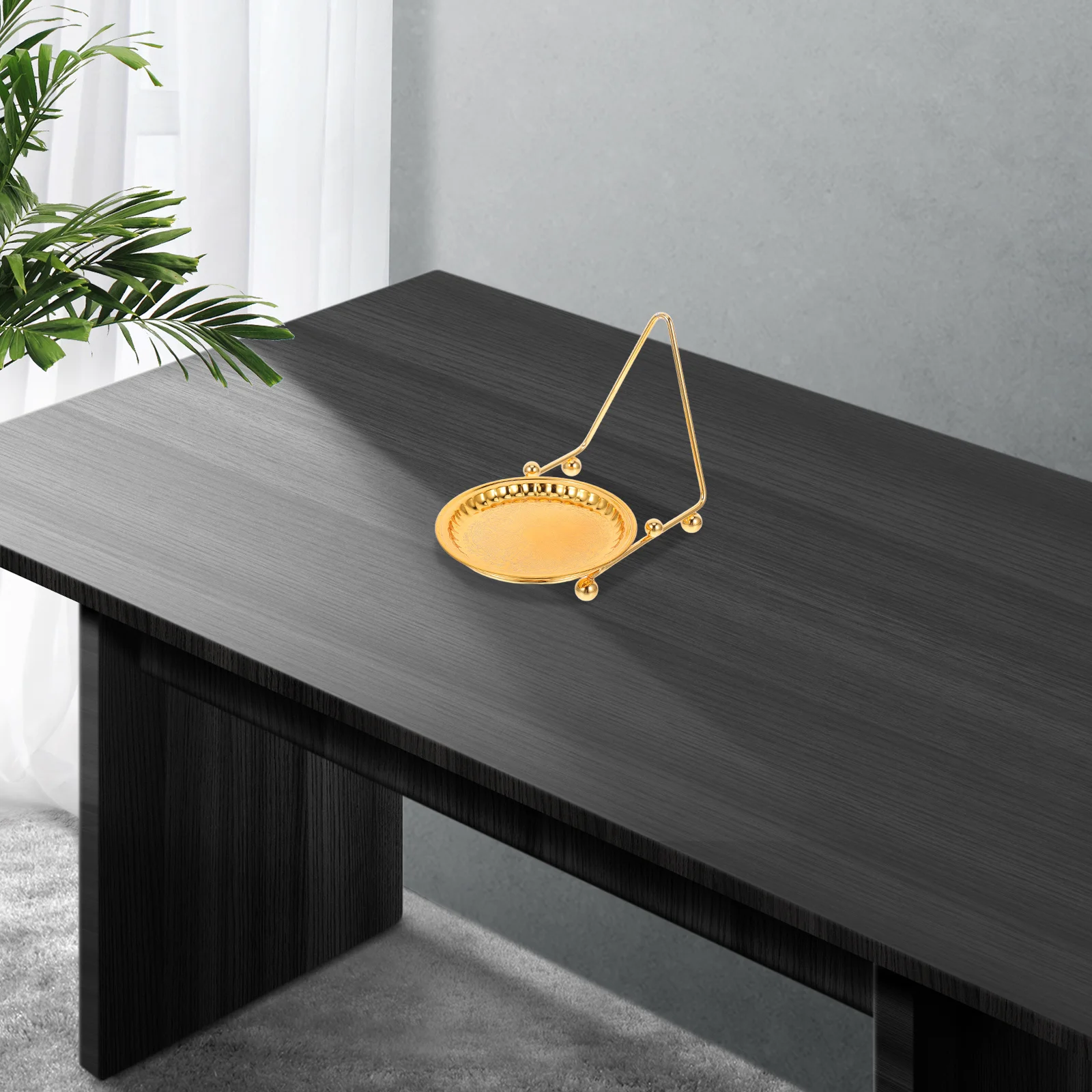 

Iron Art Vintage Coffee Cup Saucer Display Rack European Style Storage Stand for Living Room Kitchen Table Home Decoration Tray