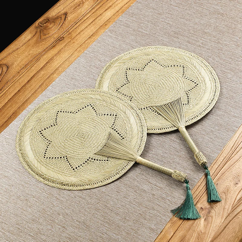 Handmade Woven Cattail Fan for Summer Cooling Children and Babies Mosquito Repellent Old-fashioned Chinese Fan