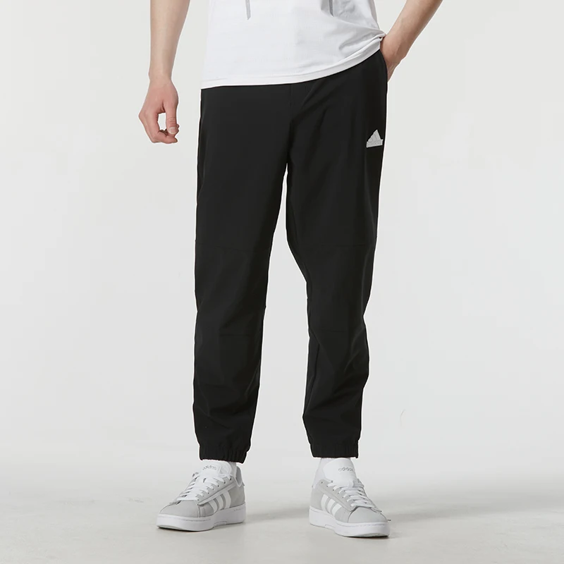 Adidas Men's Sporty…