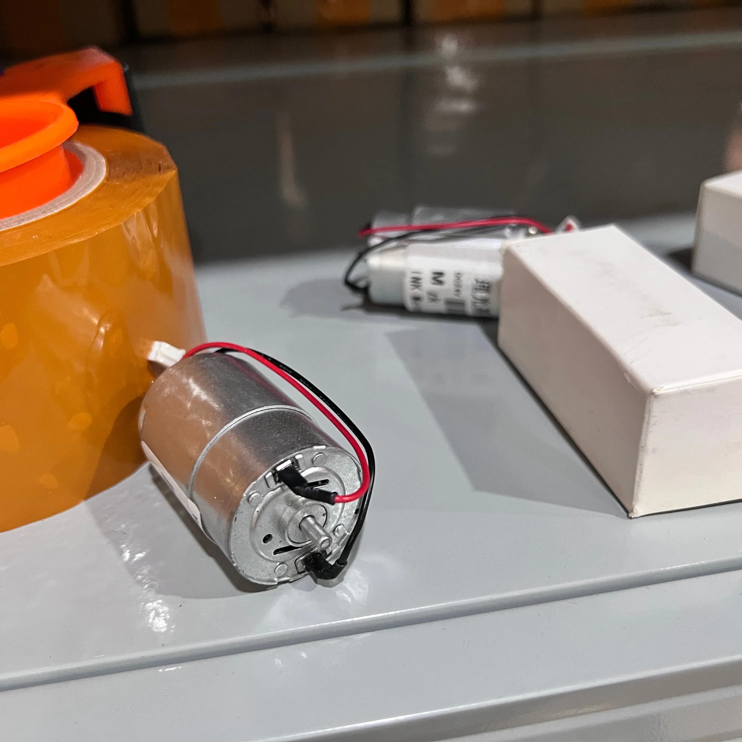 

1 шт. моторный чернильный насос DX2330 в сборе для использования в Ricoh DX 3440 3442 3443 3240 2330 2340 2430 2432 для Gestetner 6300 6301 6303 6143