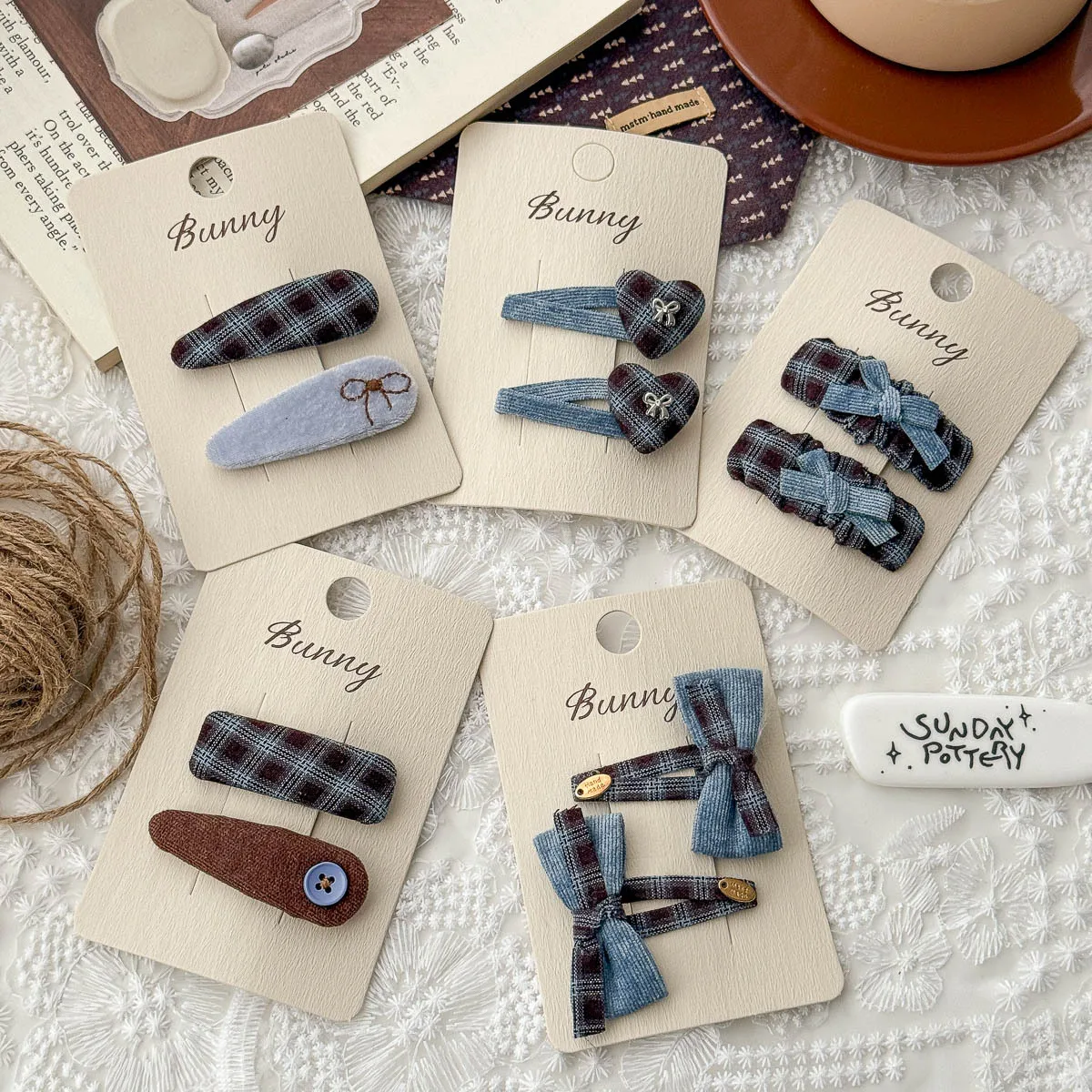 Hair Clips Autumn Retro Cannel Blue Brown Geometric Heart Pattern Premium Soft Fabric Hair Accessories for Back Head Broken Hair