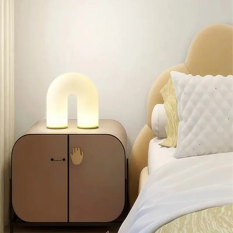 Imagem -02 - Candeeiro de Mesa Led para Quarto Beautiful Night Light Warm Bedside Lamp Romântico