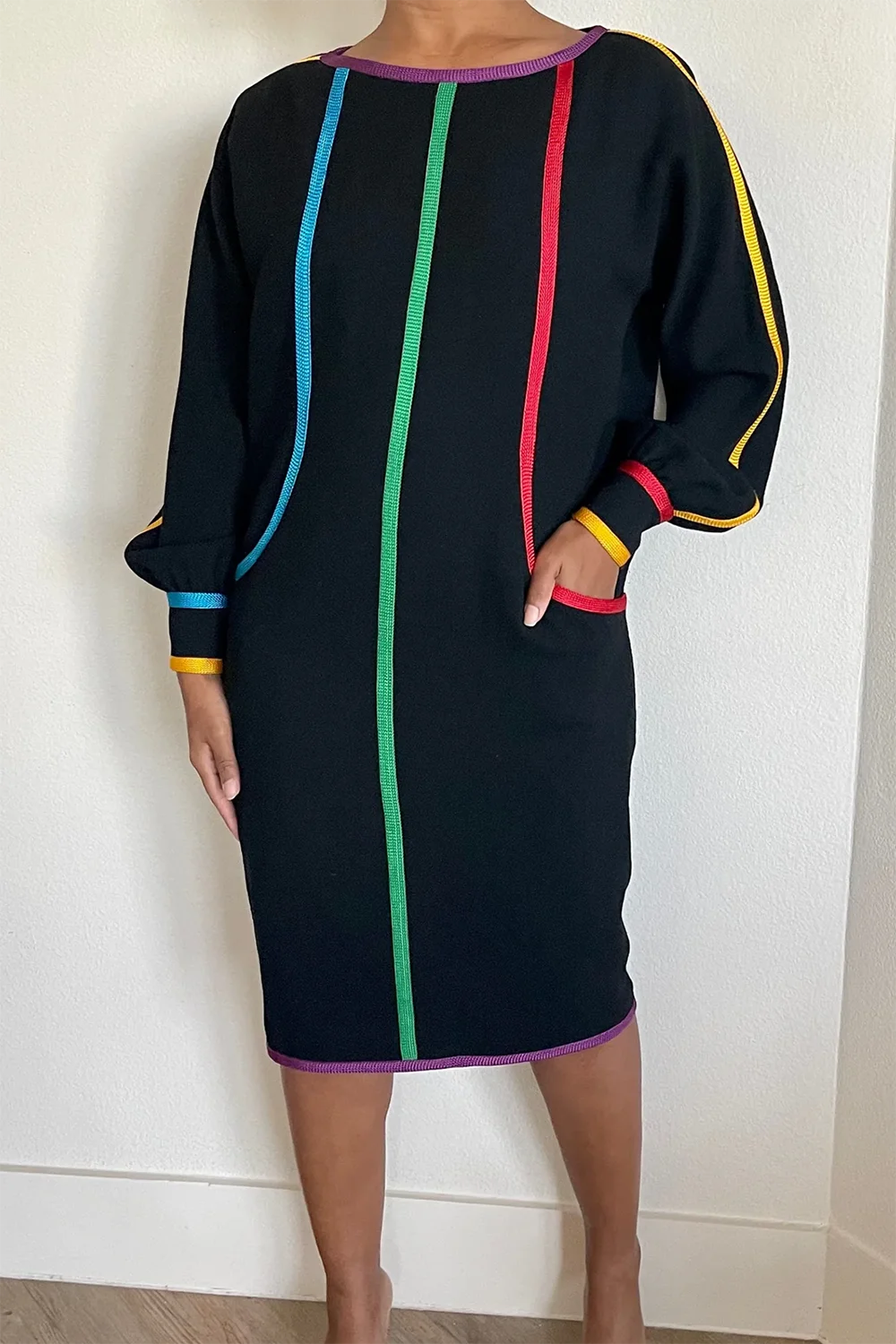 

Plus Size Daily Black Colorblock Round Neck Long Sleeve Pocket Contrast Midi Dresses