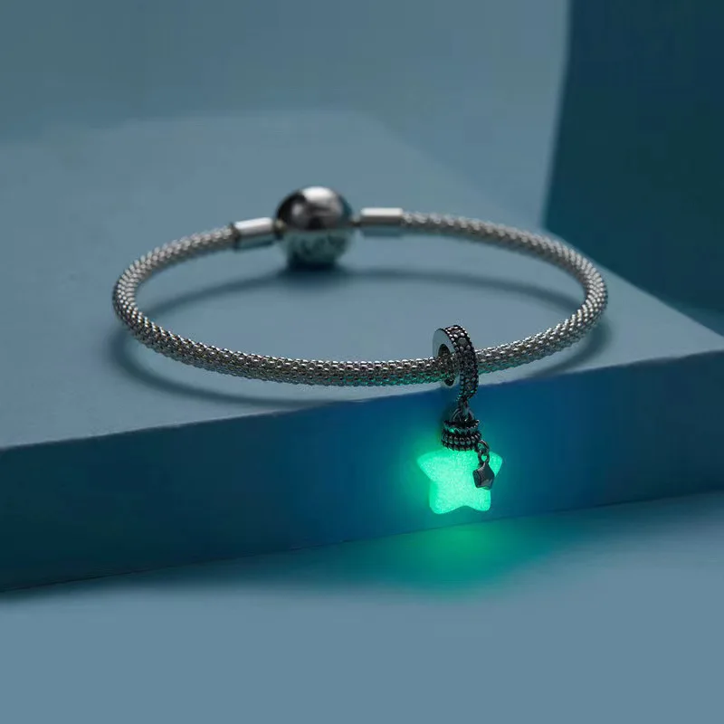 DIY ديزني الأميرة عربة الساحرة الظلام مضيئة نموذج لجسم دامبو سحر شبح الخرز صالح أساور الأزياء أنيمي مجوهرات الإكسسوار