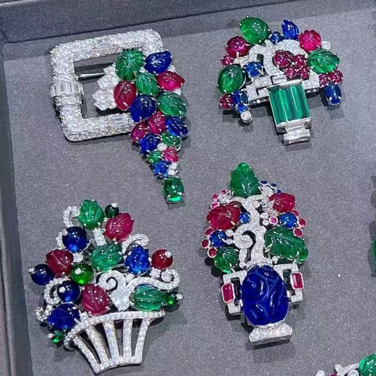 Ayjewelry - Broche de Plata 925 con Diamantes de Carbono Grabados, Gema Verde, Rubí Rojo, Corindón, Estilo Fruta, Joyería Fina