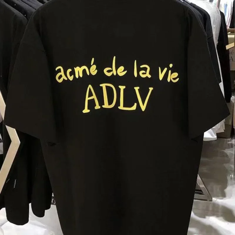 

Корейская одежда, модный бренд ADLV, корейская версия, базовая модель, популярная повседневная футболка с короткими рукавами и принтом для пар, нейтральный стиль