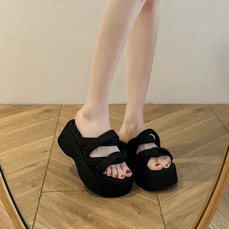 

Women's Sandals with High Sponge Cake Bottom Solid Slip ON Fashion 2024 Women's Hot Selling Shoes Zapatos De Mujer Sandal