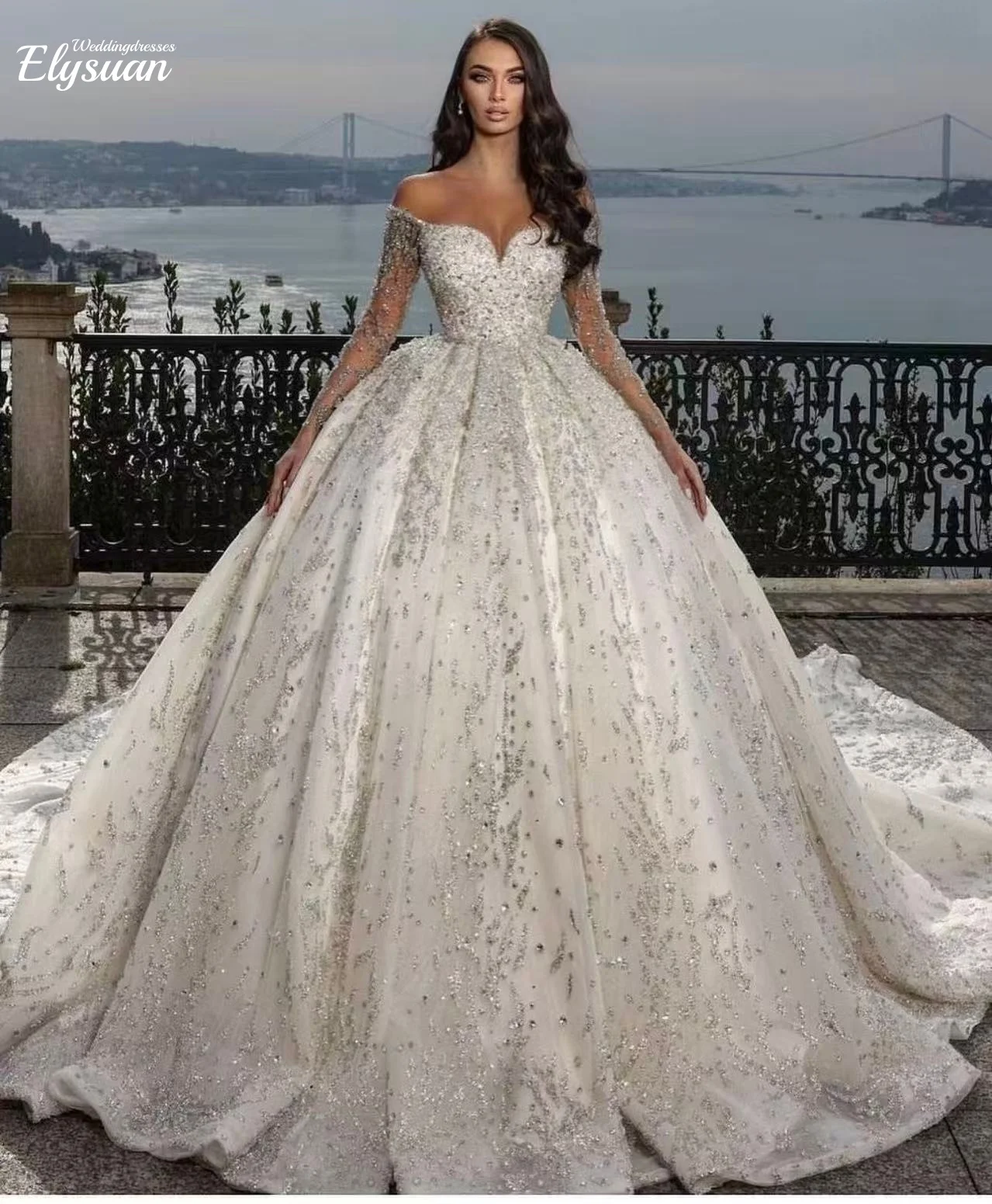 Customized Gorgeous Sparkling Sequins Beaded Decoration Sweetheart Bridal Gowns Tulle Wedding Dresses Princess Bridal Gowns