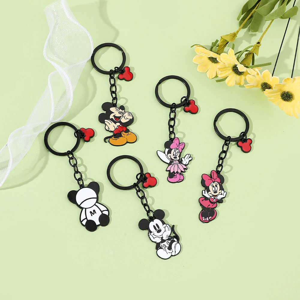 Mickey and Minnie Mouse Keychains Disney Key Chain for Women Jewelry Cartoon Metal Keyrings