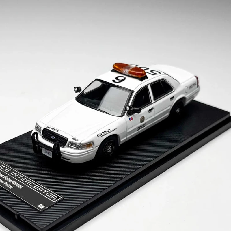 

Rollin 1:64 Patrol Alloy Simulation Car Model Static Collection Decorated Holiday Gifts Toys