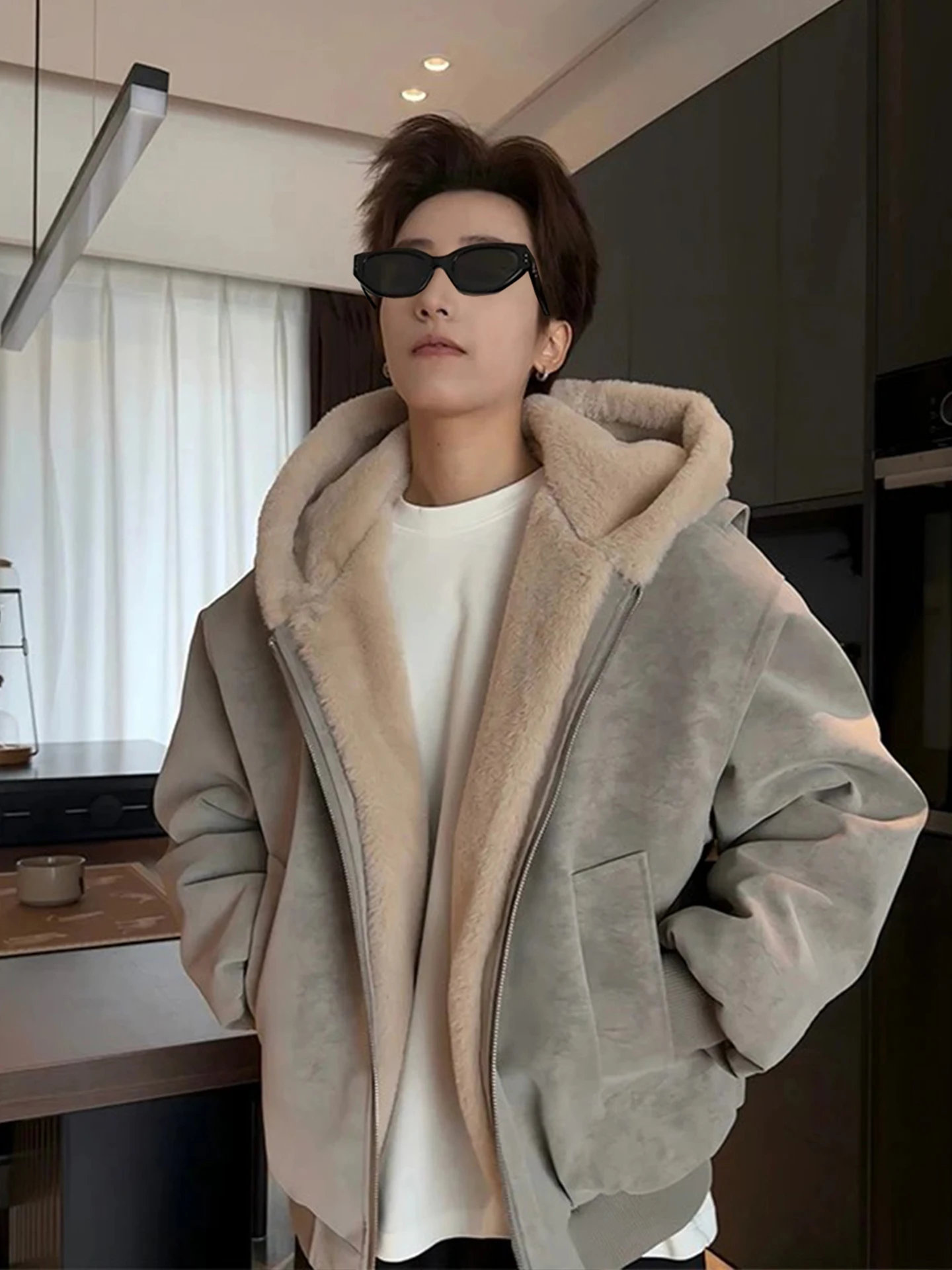 

Утепленная куртка из искусственной кожи с капюшоном и флисовой подкладкой для мужчин, зимнее теплое пальто с большим меховым воротником, повседневный стиль