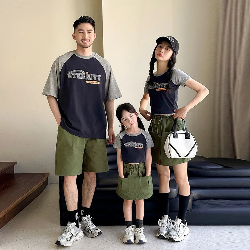 Family Matching T Shirts Mother and Daughter Tees Fashion Father Son Same Cotton Tops Korean Parents and Children Couple Clothes