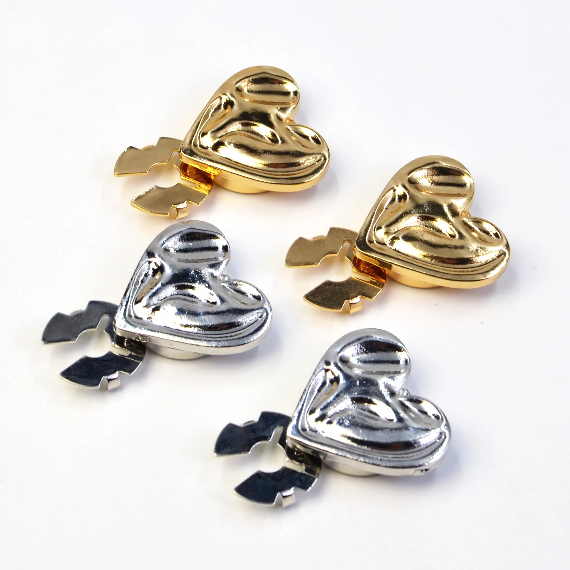 Luxury 3D Heart Shape Cufflinks for unisex, Gold/Silver Cuff Links, Formal Shirt Accessories for Men's Daily & Party